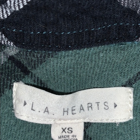 Flannel - Picture 3 of 4